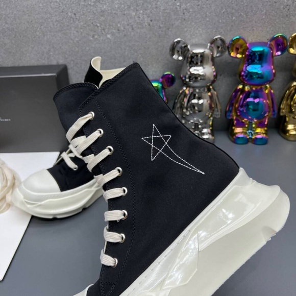 Rick Owens Black and White High-Top Sneakers - Picture 7 of 9